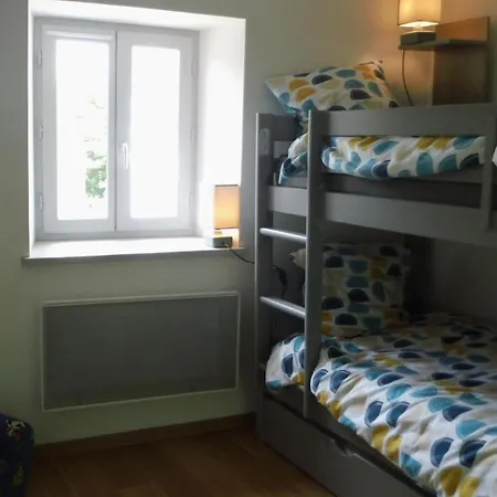 Etxe Ttipia Nyaraló *