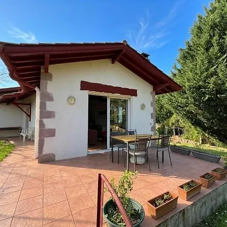 Holiday home Etxe Ttipia Ispoure